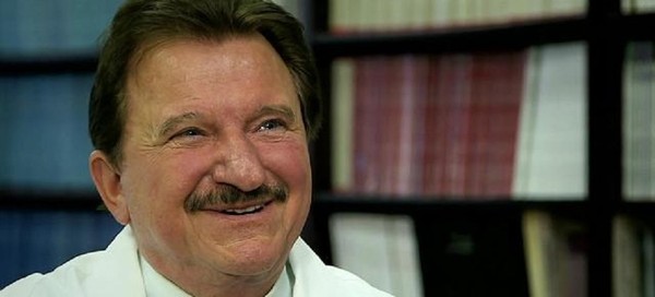 The medical powers-that-be may have finally given up the 40-year fight against a cancer-curing doctor, releasing a hold they had on his breakthrough discovery, "Antineoplastons," for Phase 3 clinical trials.