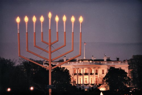 http://www.subvertednation.net/wp-content/uploads/2010/08/national-white-house-menorah.jpg