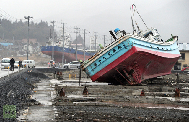 Kesennuma city, Miyagi prefecture – one of more than 200 ports that still haven′t reopened. (AFP Photo / Toshifumi Kitamura)